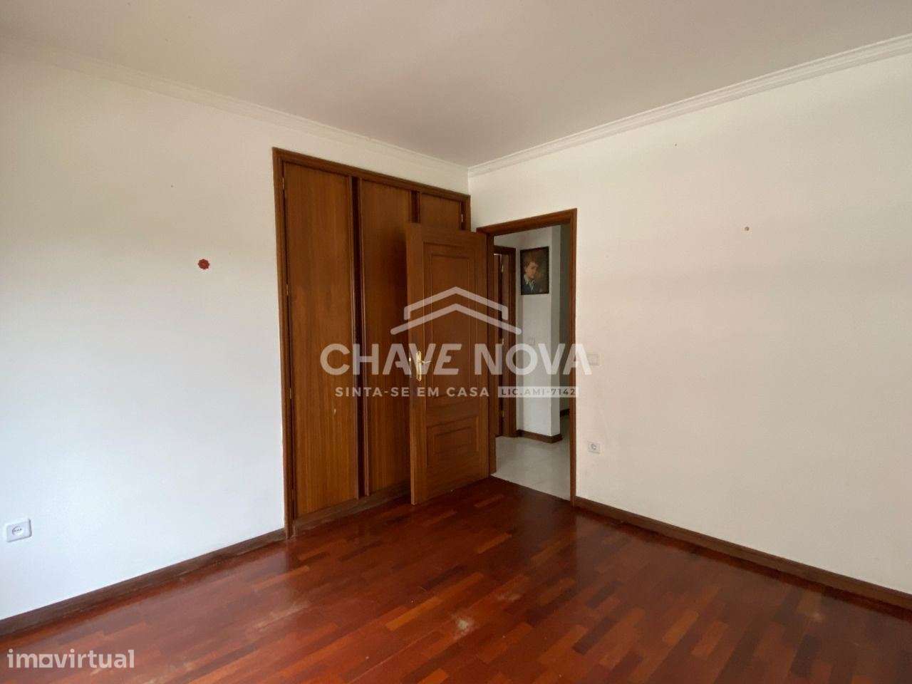 Apartamento T2 C/garagem Box em Perosinho (Vila Nova de Gaia) - Grande imagem: 5/16