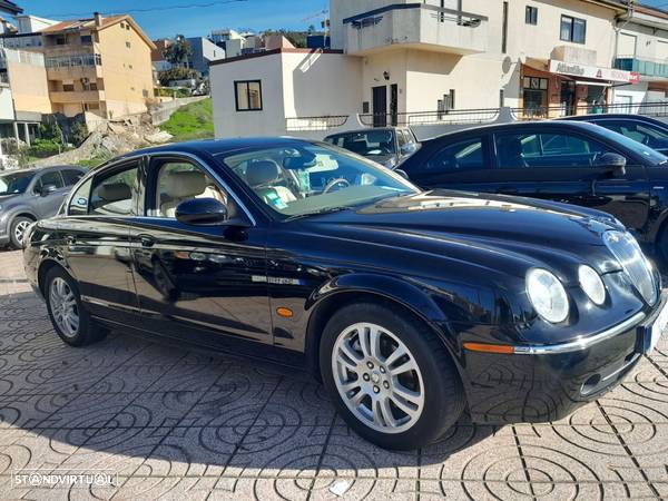 Jaguar S-Type 3.0 V6 Executive Auto. - 7