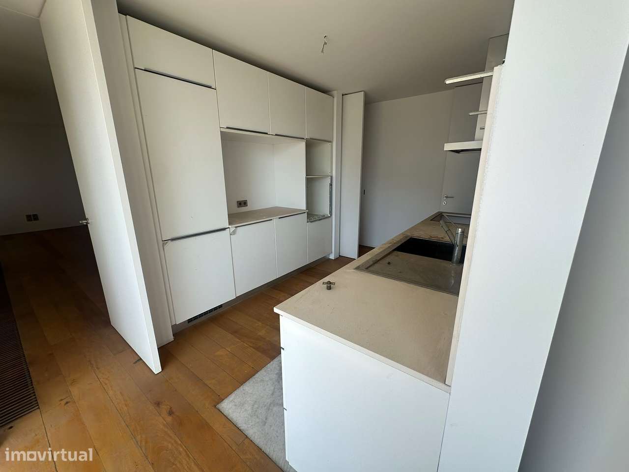 Apartamento T3 à venda no Campo Alegre - Porto-5