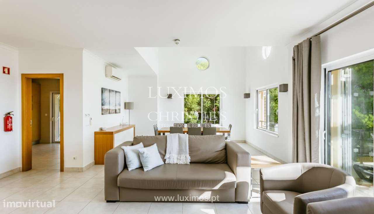 Moradia V3 com vista mar e com jardim para venda em Salema, Algarve - Grande imagem: 5/30