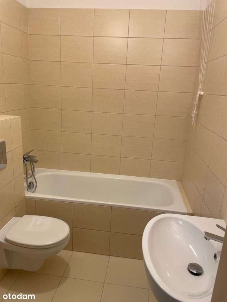 2 pokoje z balkonem, garaż-8