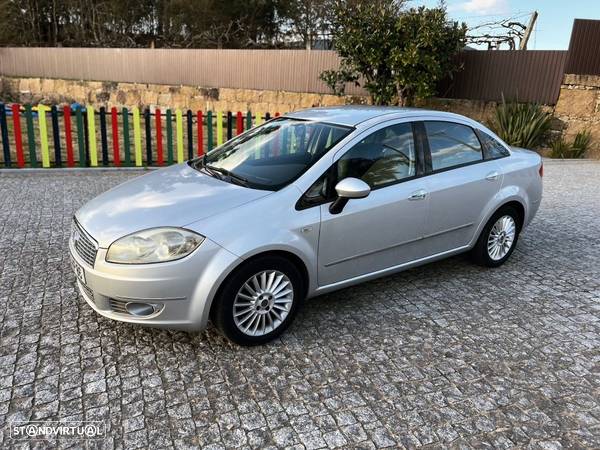 Fiat Linea 1.3 Multijet 16V Emotion - 3