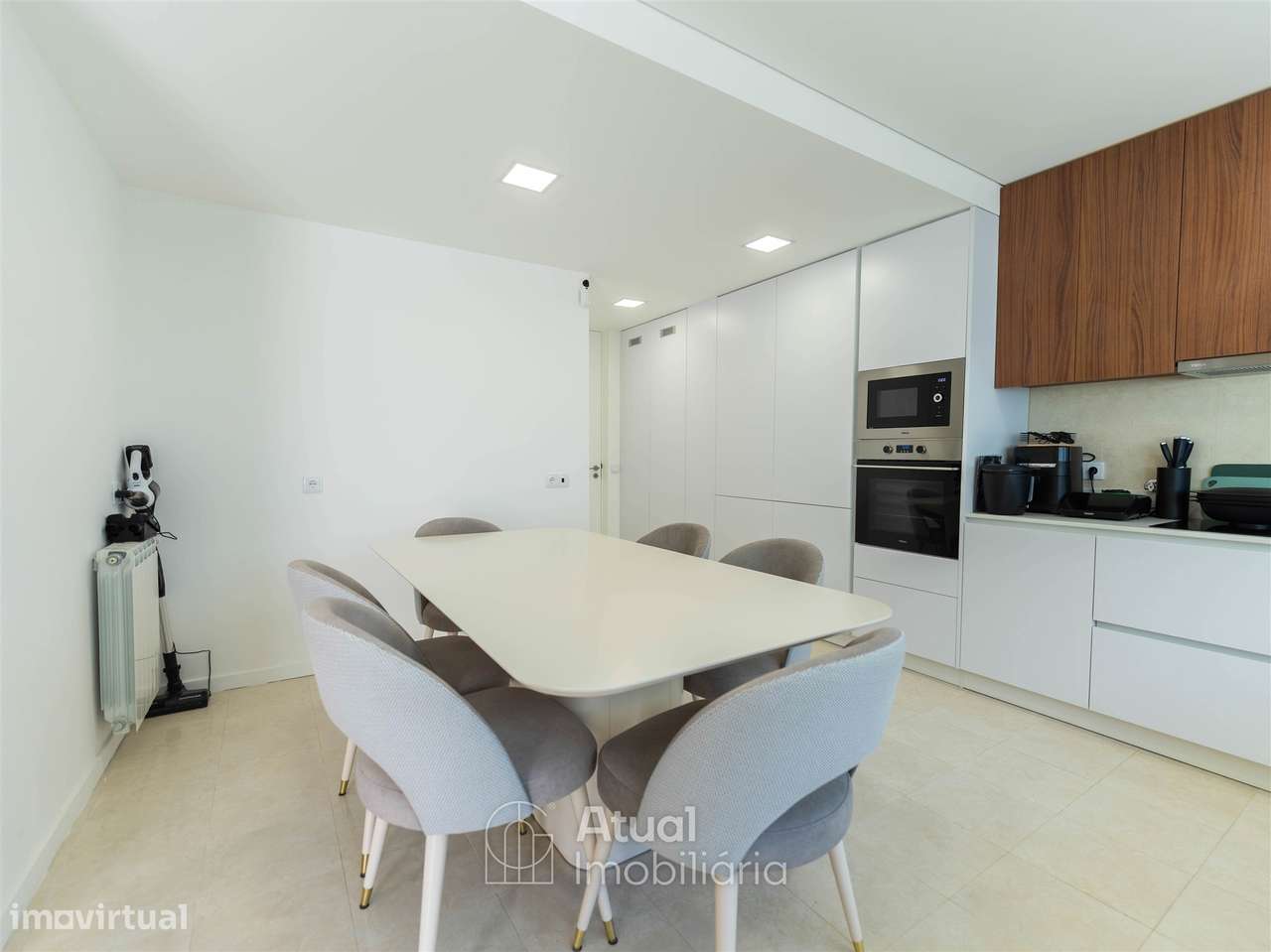 Moradia T3+1 Venda em Caldas de Vizela (São Miguel e São João),Vizela-8