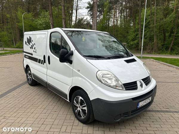 Opel Vivaro - 1