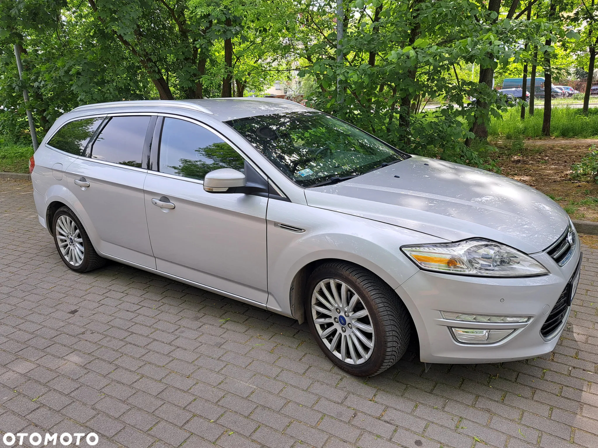 Ford Mondeo 1.6 TDCi ECOnetic Start-Stopp Titanium - 2