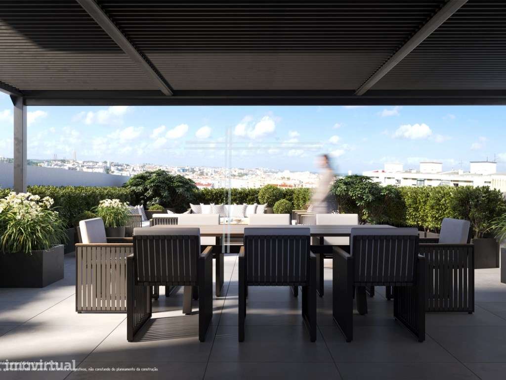 Apartamento T2 Duplex, com varanda e parqueamento - Feijó-8