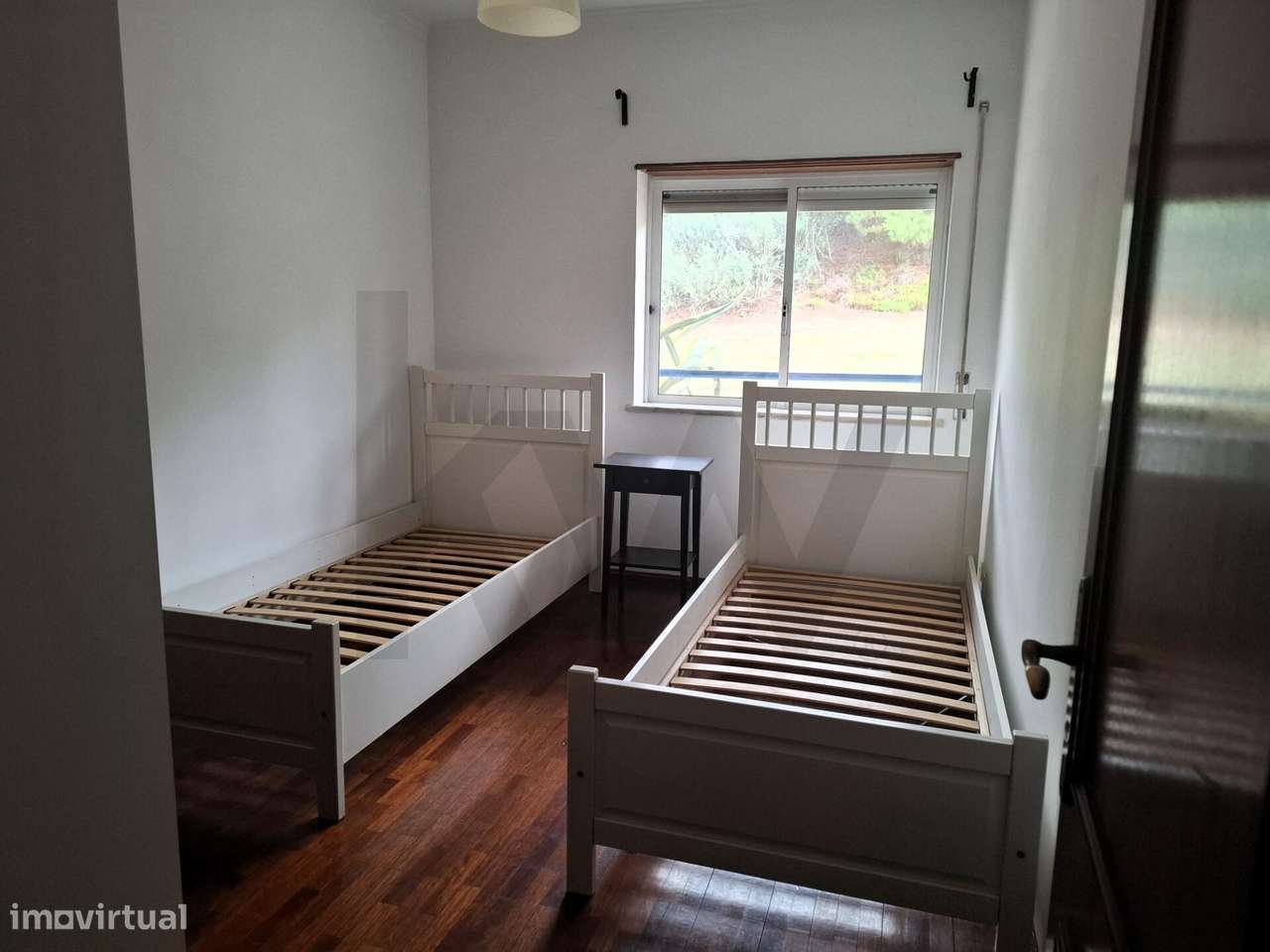 Apartamento T2 com 80mts2 e parqueamento | Charneca Caparica - Quinta - Grande imagem: 4/37