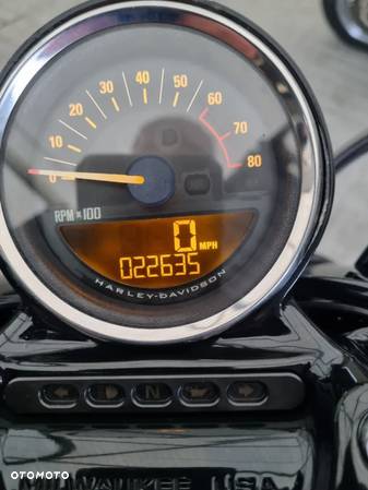 Harley-Davidson Sportster Roadster 1200R - 3