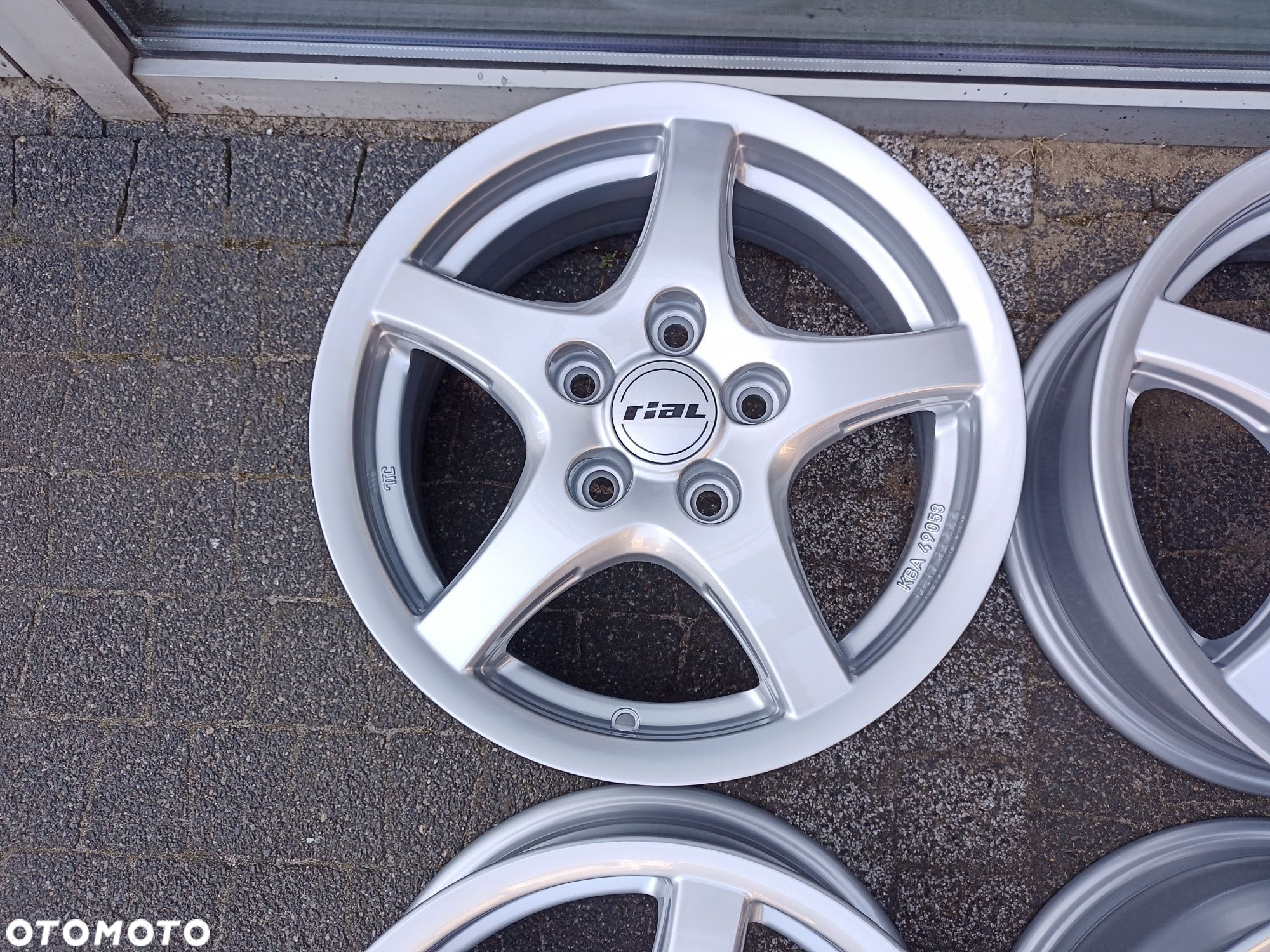 Felgi Alu RIAL 15" Vw Golf V Passat B5 Caddy Touran A3 Altea Octavia - 5