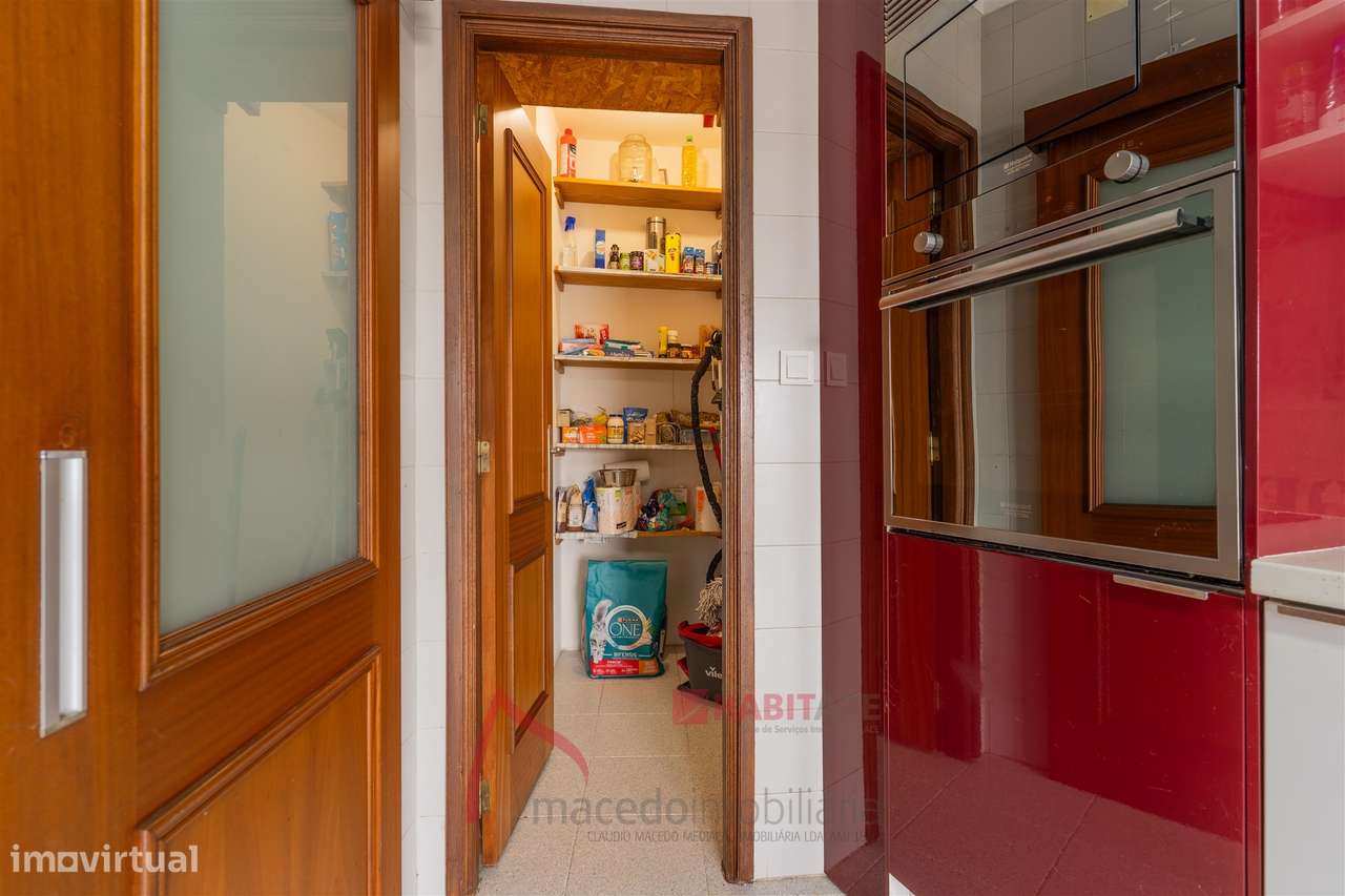 Apartamento T4 Mobilado à Venda em São Vicente, Braga-43