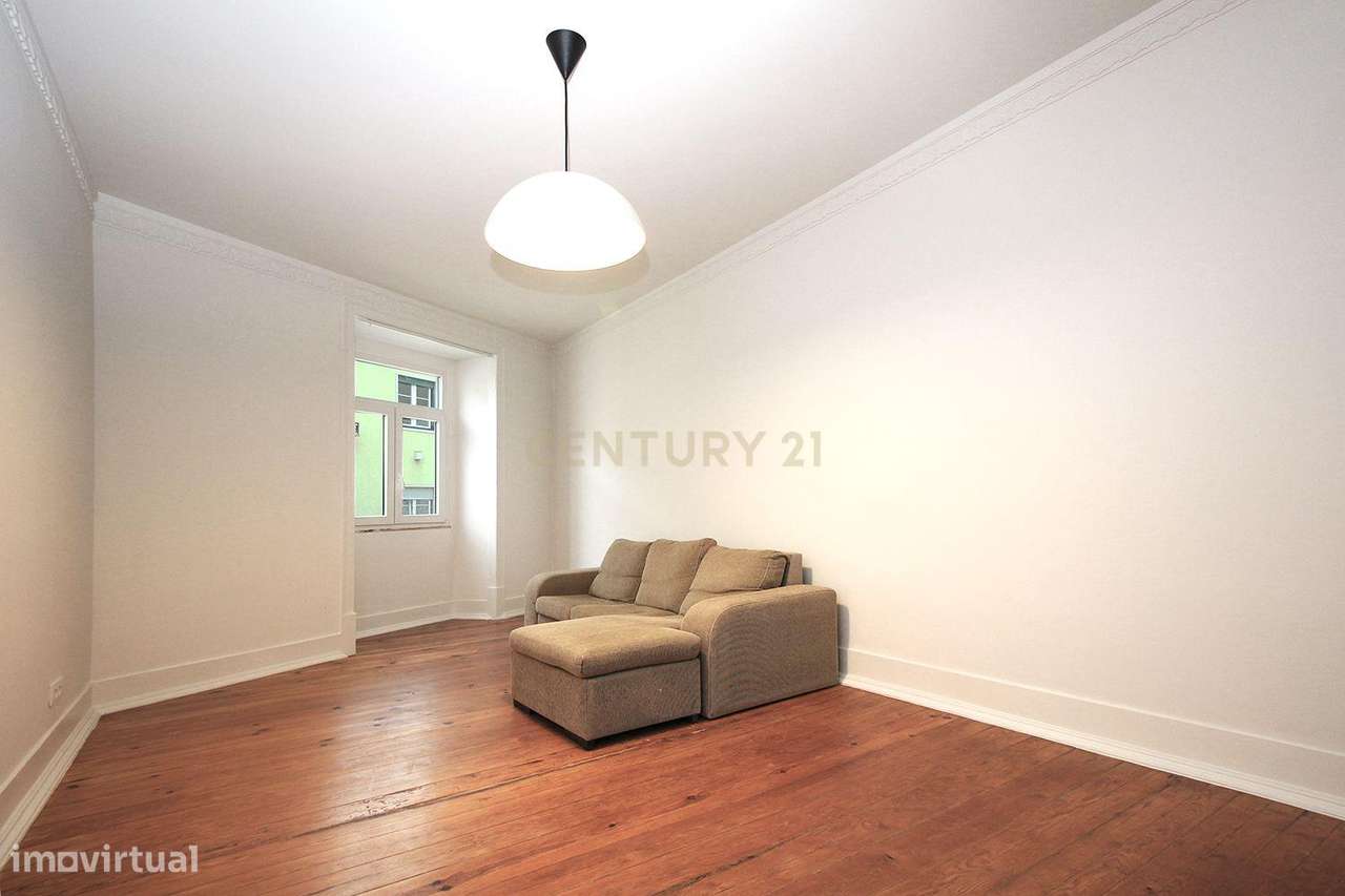 T1+1 Totalmente Renovado na Lapa – Conforto Moderno num Bairro Clássic - Grande imagem: 2/29