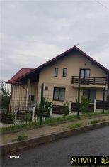 Casa tip duplex ,330mp,zona Dealul Manastiri-Burdujeni