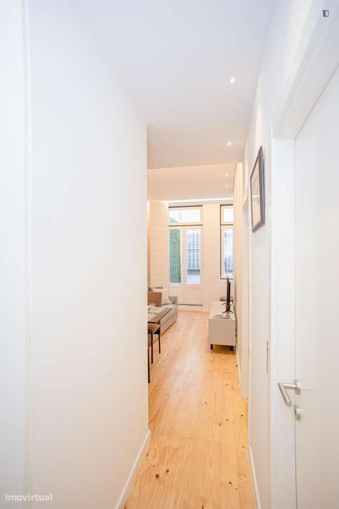 Apartamento com 1 quartos - localizado em Sé Porto - Grande imagem: 4/10