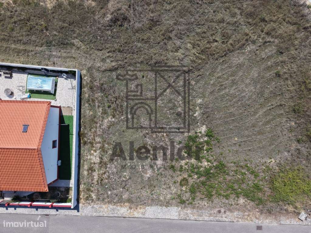 Lote para construção de Moraida - Abrigada-6