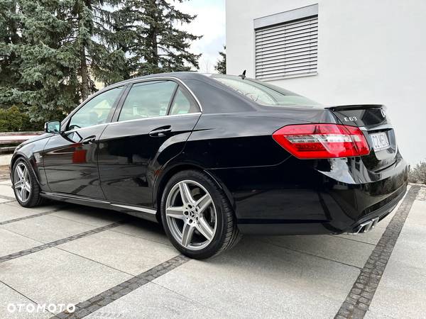 Mercedes-Benz Klasa E 63 AMG - 6