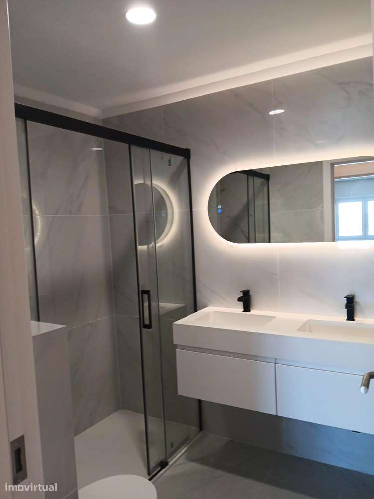 Fantástico Apartamento T4 , com acabamentos de luxo .-16