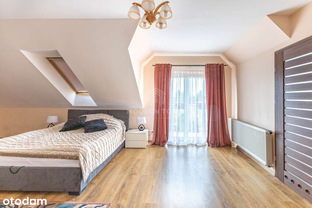 Dom z Dodatkowym Budynkiem–Działalność, Warsztat-8