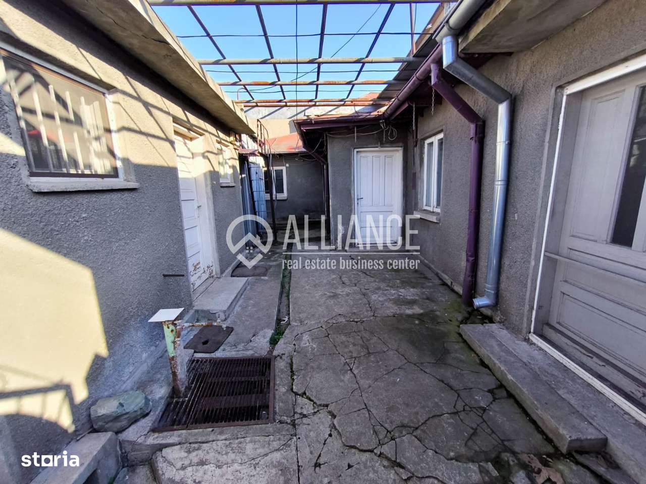 ICIL (Cod01) casa 4 camere pe colt! - Imagine principală: 3/12