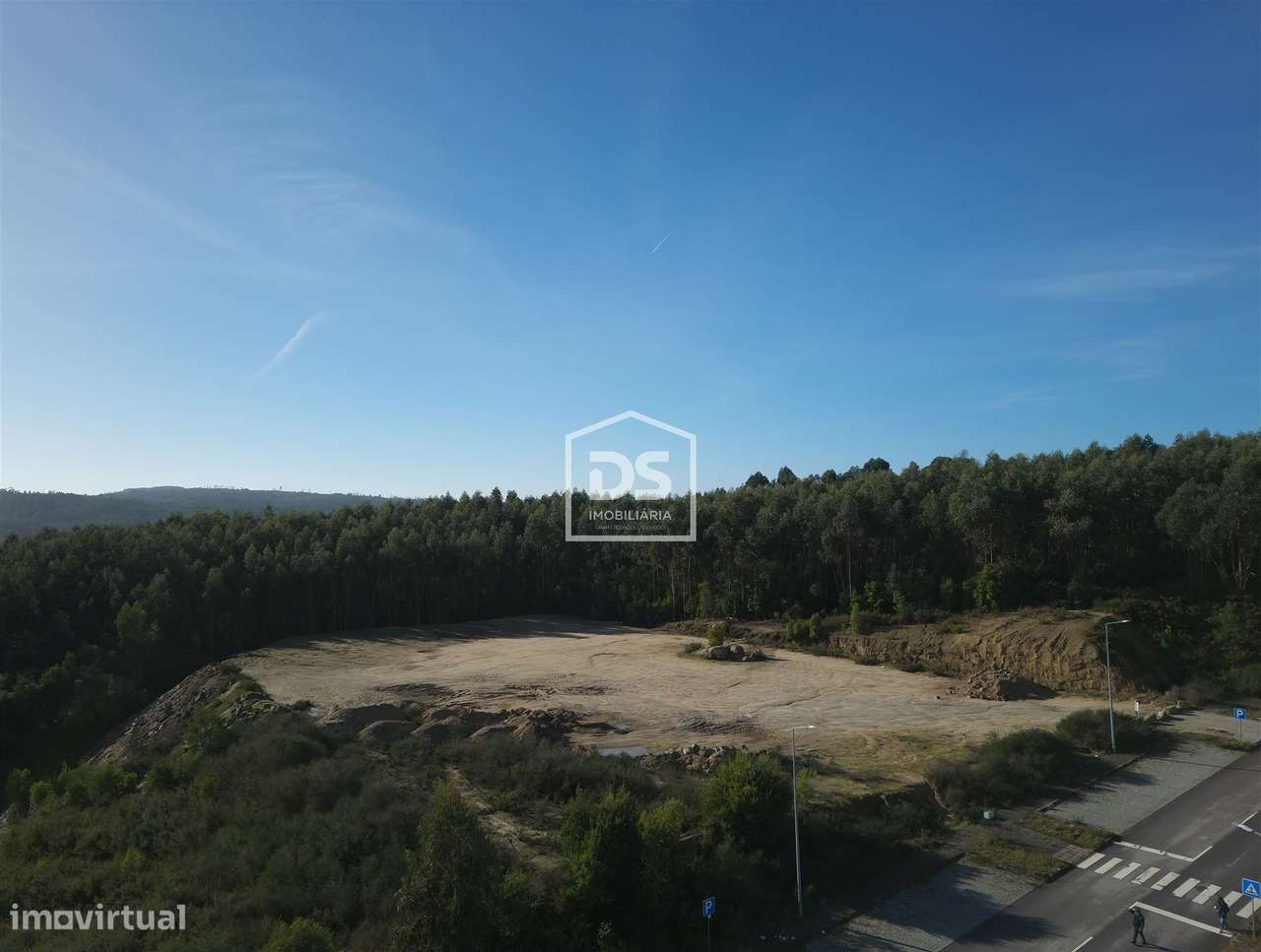 Terreno  Venda em Recezinhos (São Martinho),Penafiel - Grande imagem: 4/17