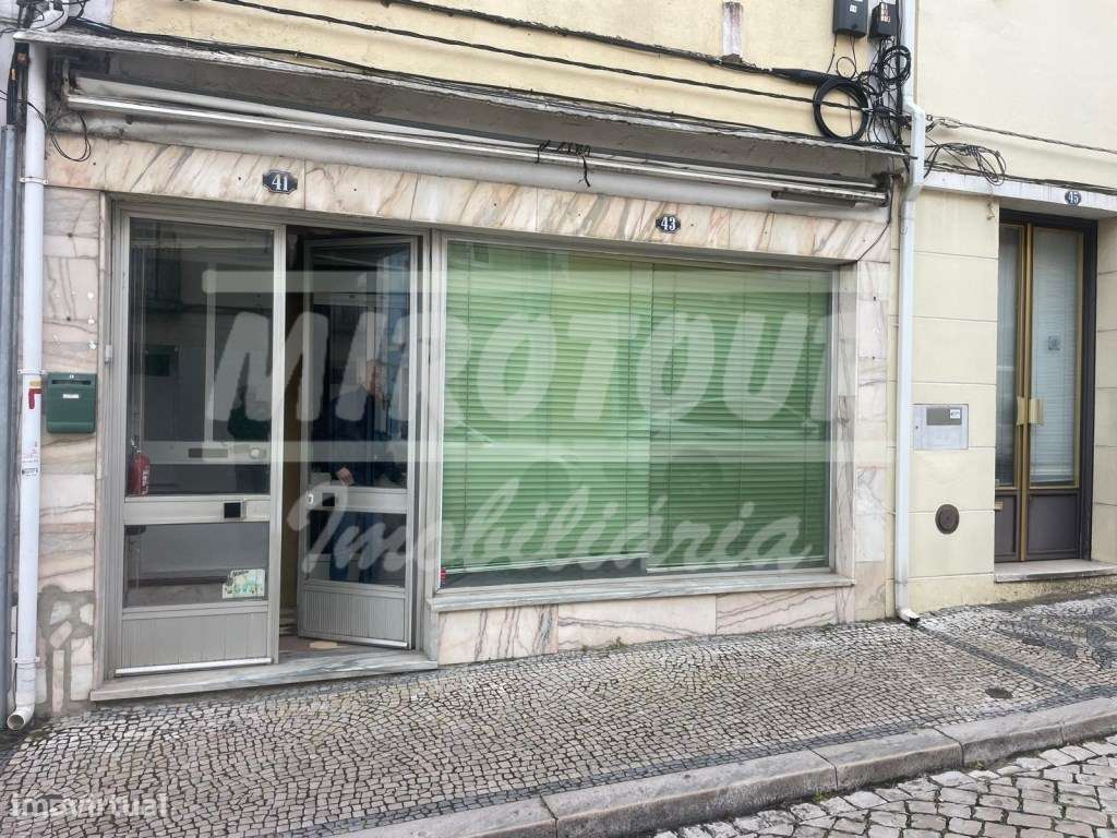 Loja situada em Santiago do Cacém - Grande imagem: 2/16