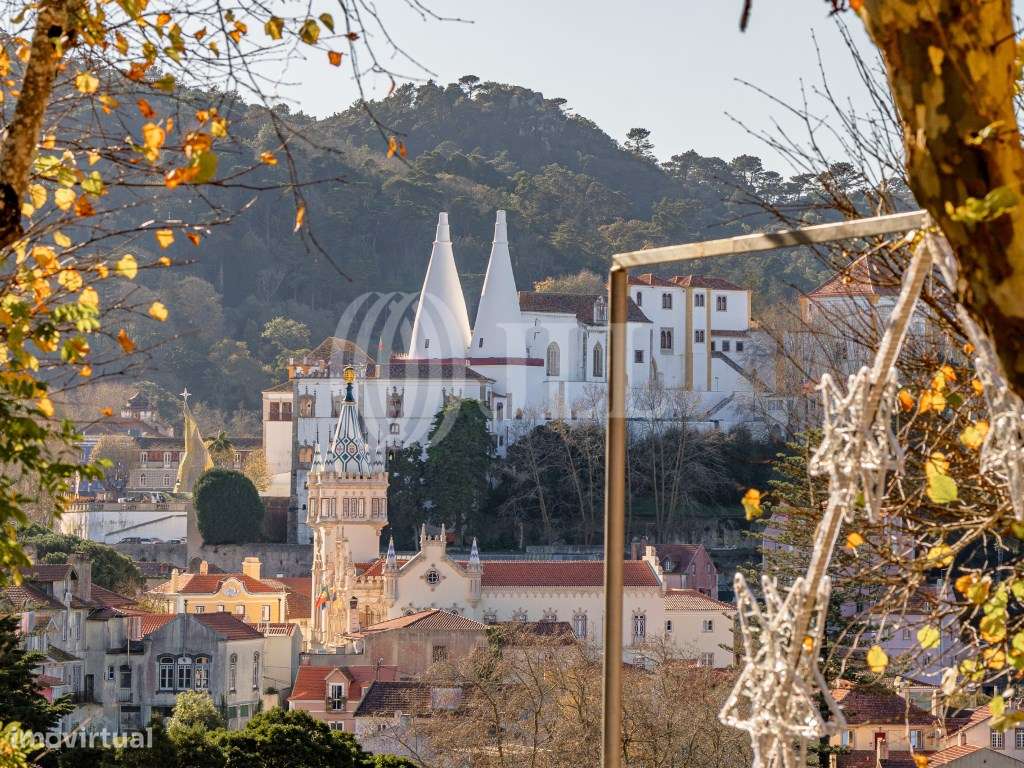 Prédio, totalmente remodelado, na Estefânia, Sintra - Grande imagem: 2/37