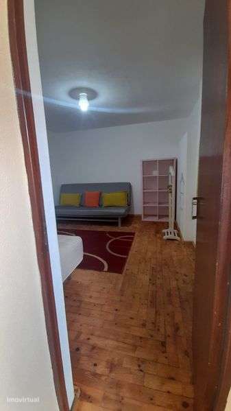 Vende-se Moradia T4 Algodres - Grande imagem: 5/12