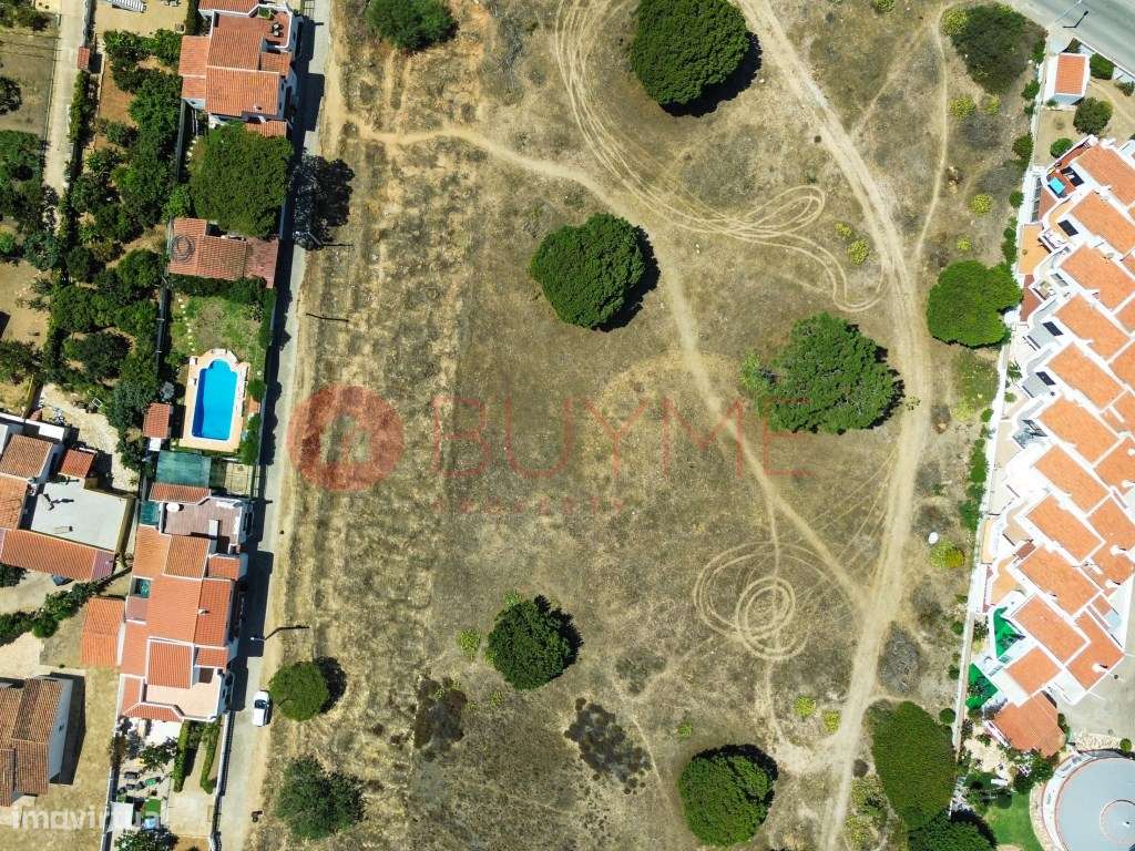 Terreno para Construção no Centro de Quarteira - Grande imagem: 5/18