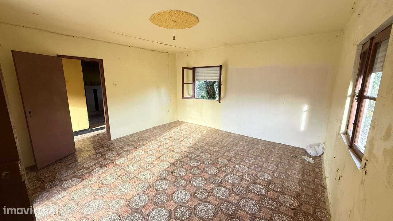 Moradia T3, Rebordões (Santa Maria)-7