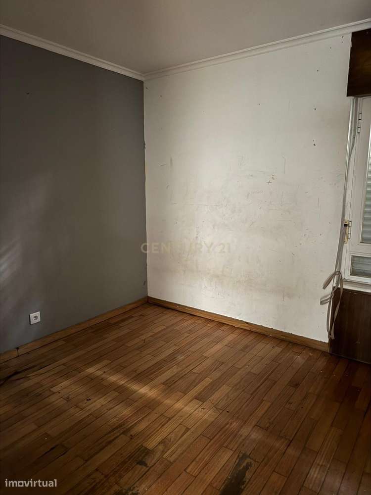 ✨ T2 na Caparica com Potencial de Valorização | Excelente Oportunidade - Grande imagem: 4/7