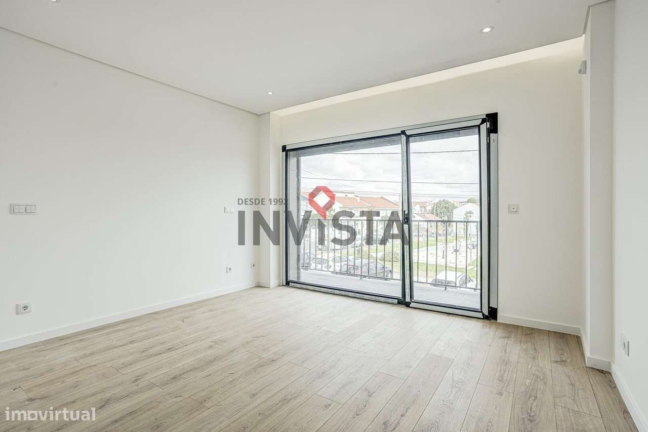 Moradia nova com 3 suites e com arquitectura moderna-22