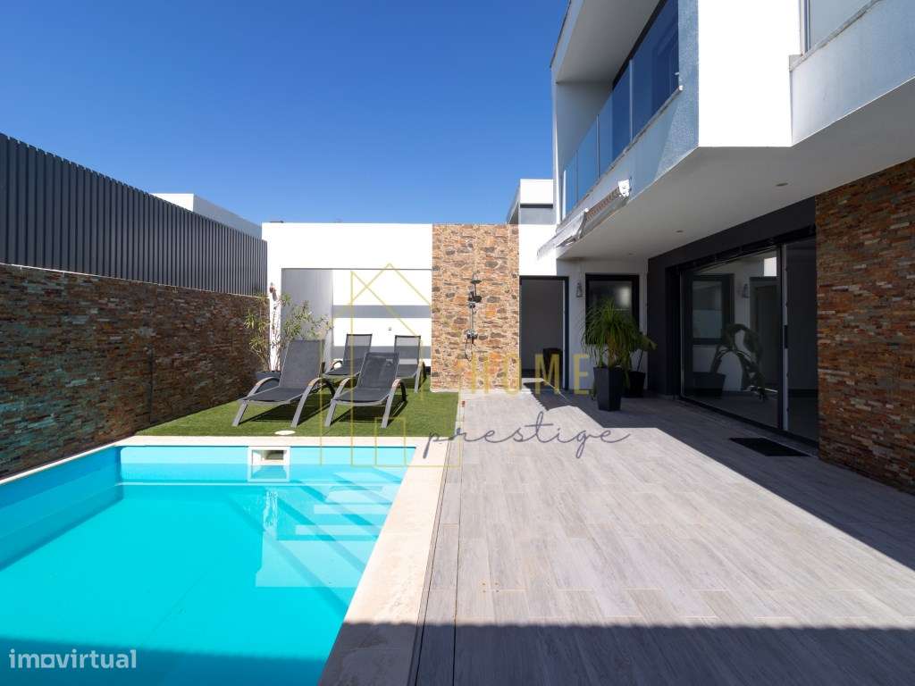 Moradia T4 com Piscina na Marisol - Conforto, Lazer e Proximidade d... - Grande imagem: 3/38