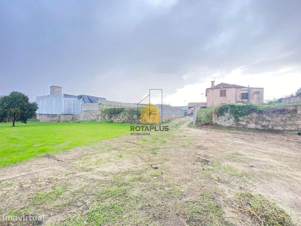 Moradia com terreno Castêlo da Maia-3
