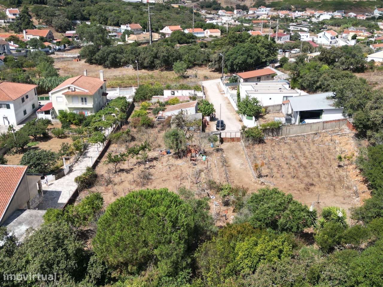 Terreno Urbano com 2200m2 em Dona Maria, Almargem do Bispo - Grande imagem: 5/8