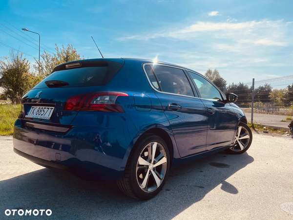 Peugeot 308 SW 1.2 PureTech Allure S&S - 16