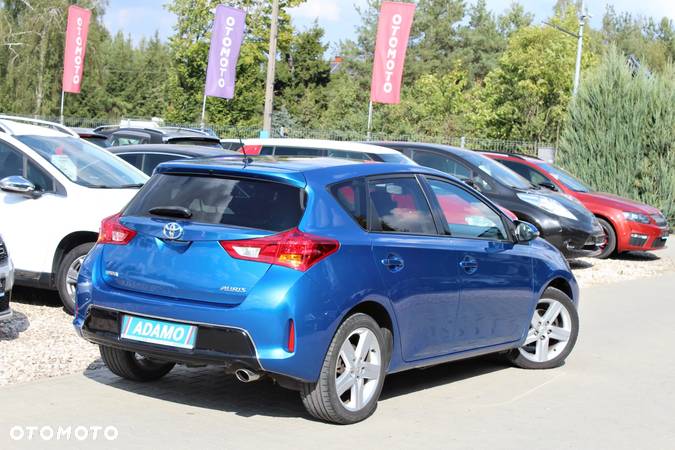 Toyota Auris 1.6 Premium Comfort MS - 5