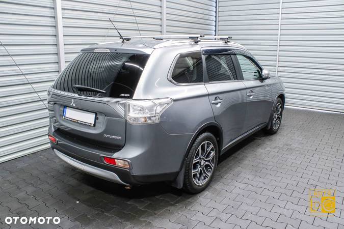 Mitsubishi Outlander 2.2 DI-D 4WD Automatik Intense - 8