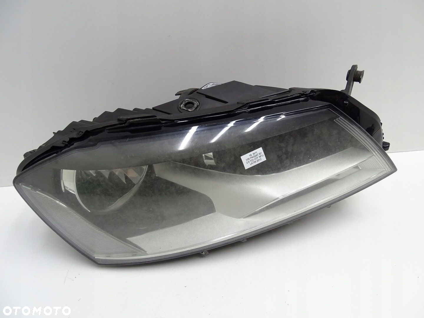 LAMPA PRAWY PRZÓD PRAWA PRZEDNIA 3AC941006 VW PASSAT B7 UK 10-14r - 4