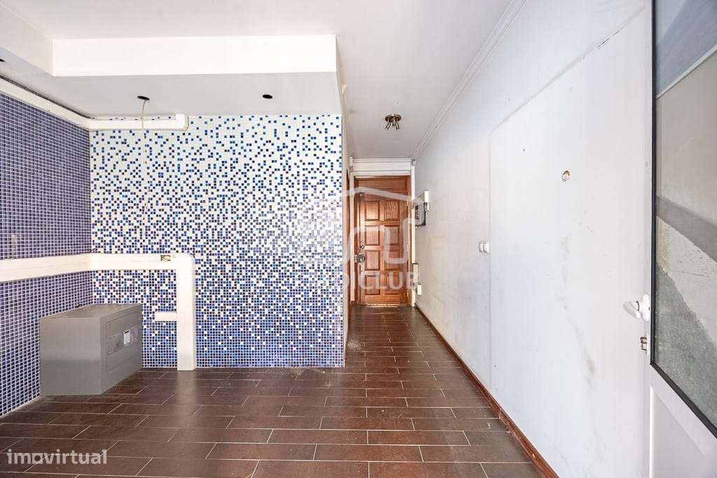 Loja 189.50 m2 - Santo António - Grande imagem: 3/12