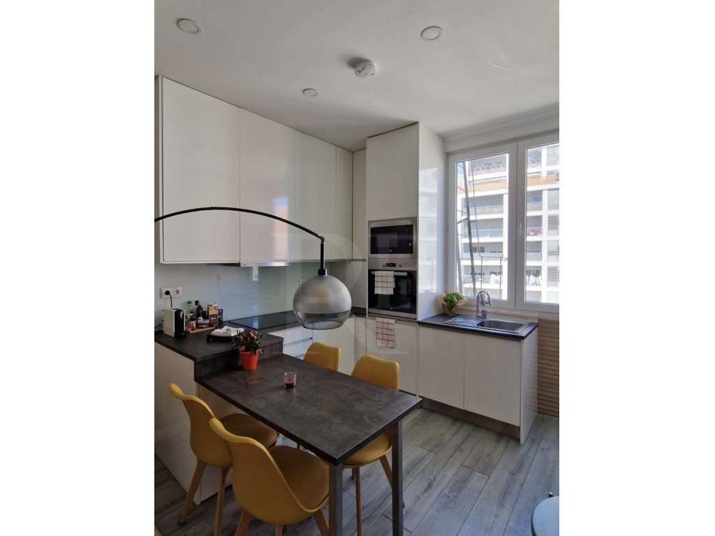 T1 renovado e luminoso no coração de Lisboa - perto do rio Tejo - Grande imagem: 5/16