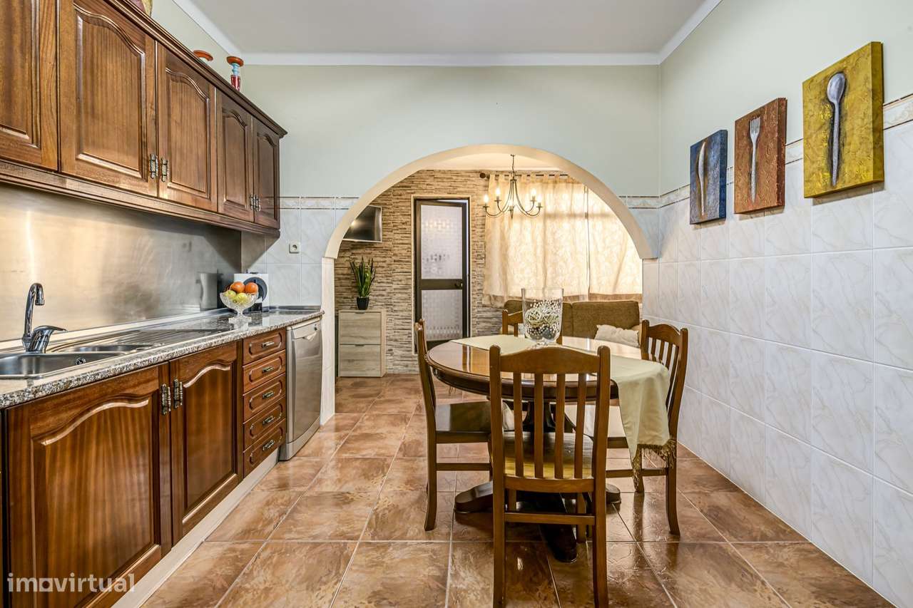 Moradia T2+1, c/ Garagem, Bairro do Areias – Montijo-29