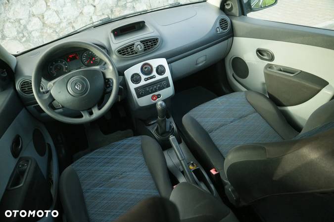 Renault Clio 1.2 16V 75 Collection - 39