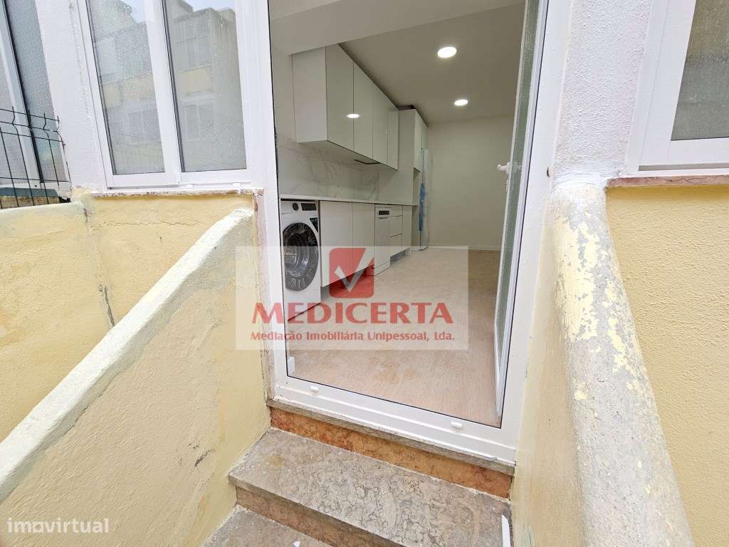 Queluz - Centro T3 + Quintal 40m2 - Remodelado - Grande imagem: 3/17