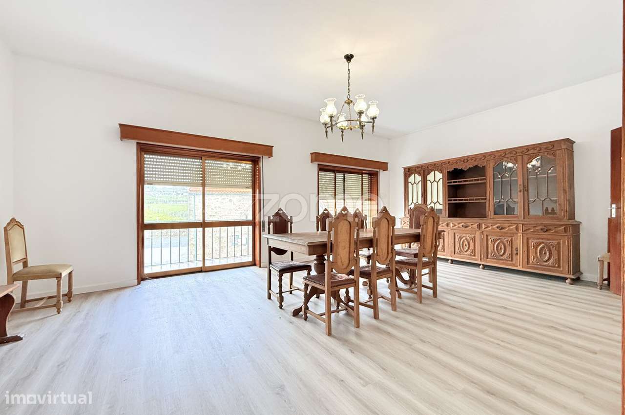 Andar Moradia T5 | Lagoa | Vila Nova de Famalicão - Grande imagem: 3/21