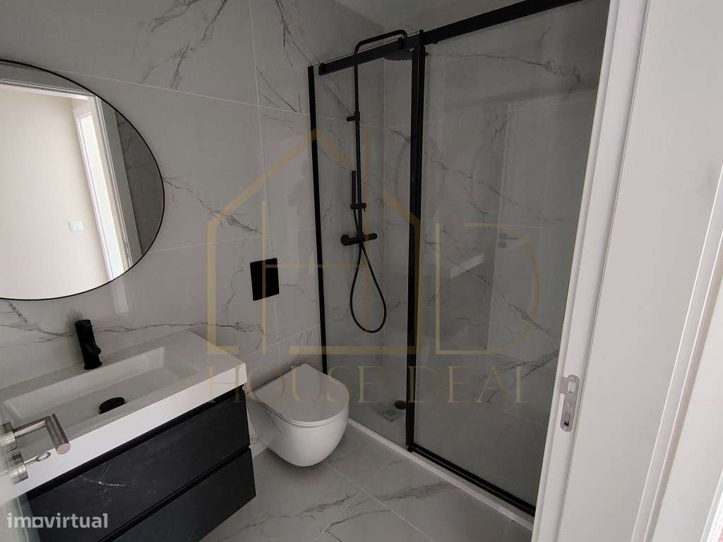 Magnífica Moradia T4 com Garagem e Piscina. Vendas de Azeitão-28
