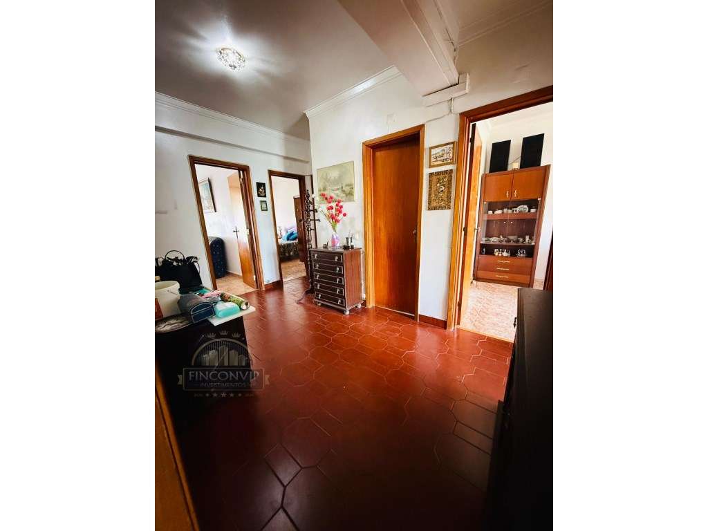 Apartamento T3 à Venda - Cruz de Pau, Amora-7