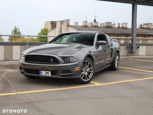 Ford Mustang 5.0 V8 GT - 8