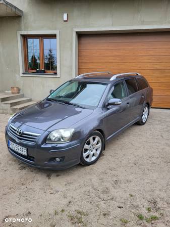 Toyota Avensis 2.0 VVT-i Combi Sol - 2