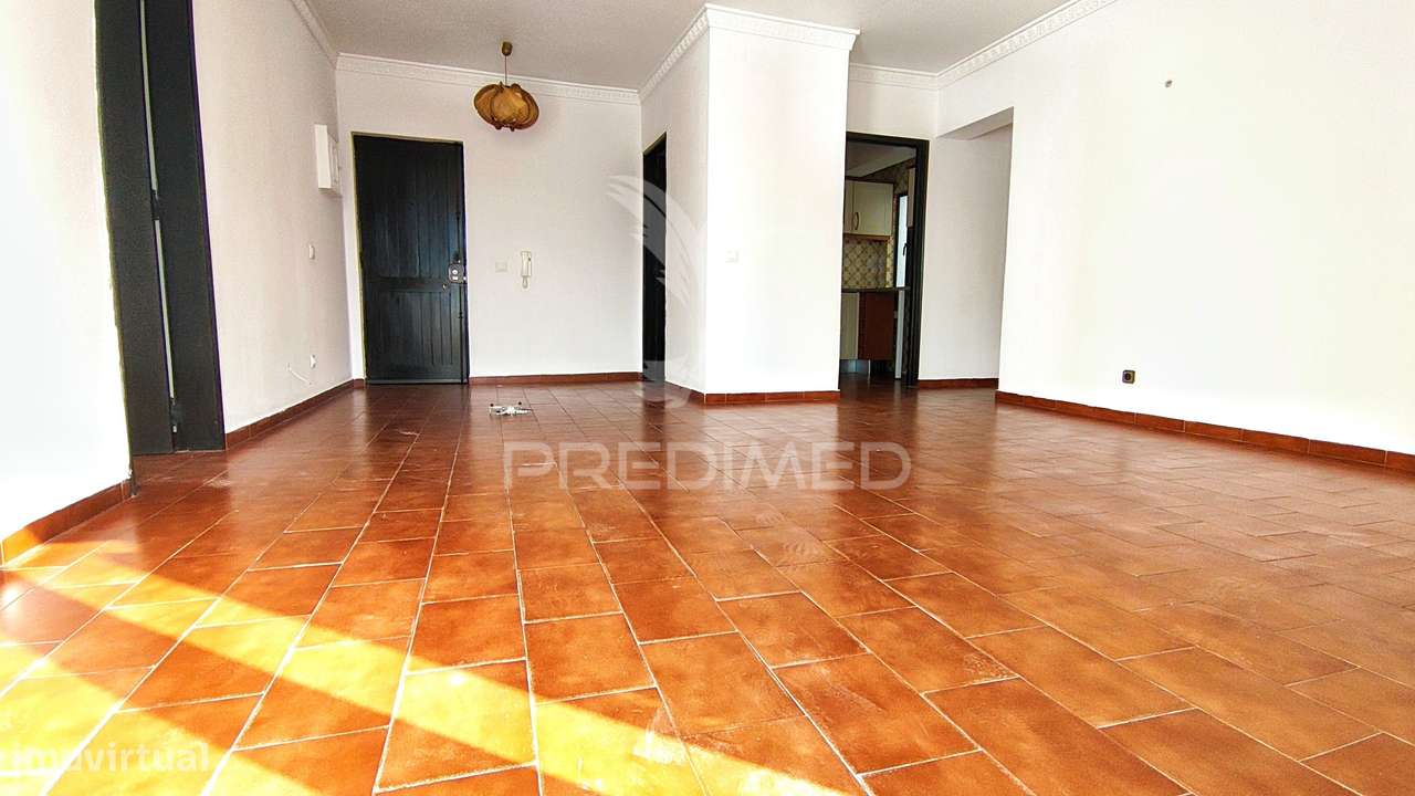 Apartamento T2 com amplo terraço na Qta.do Romão,Quarteira - Grande imagem: 2/15