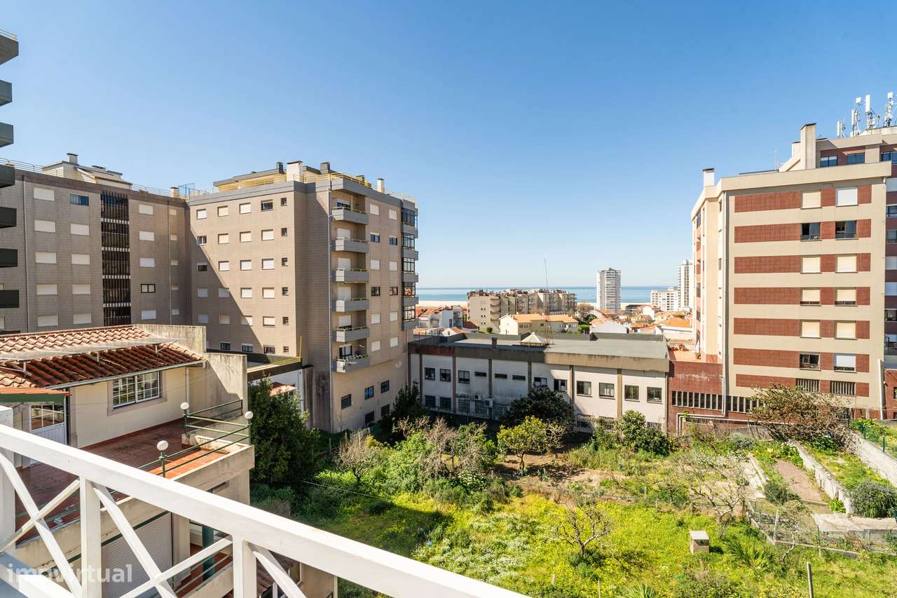 Apartamento T3 + 2 - Figueira da Foz-25
