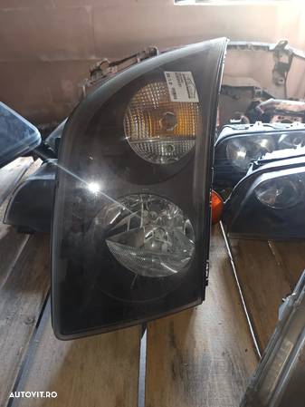 Far stanga halogen Volkswagen Crafter 2011 - 1